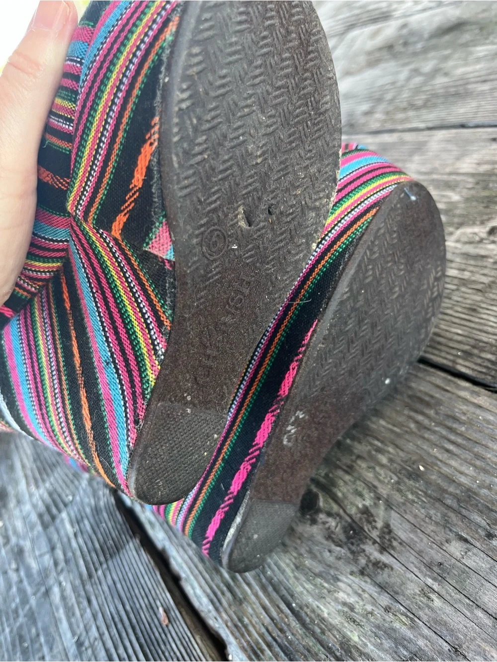 CH RISH SZ 6, Multicolor Striped Platform Wedges - Pink/Black great cond